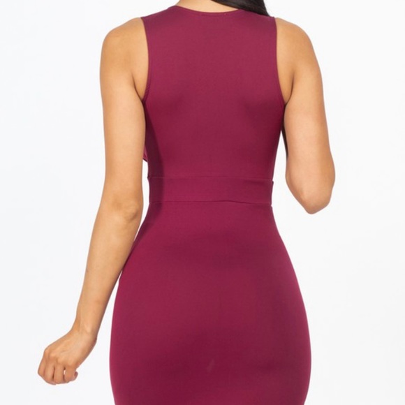 New Black Deep V Neck Front Tuck Bodycon Dress - Picture 3 of 6